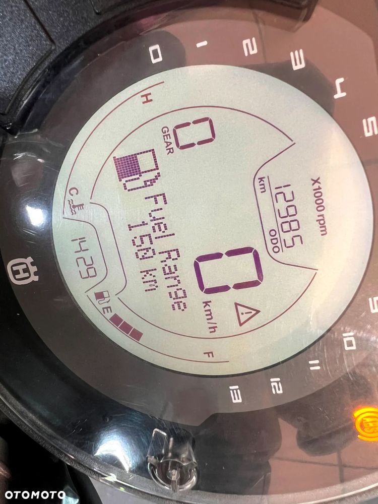 Husqvarna Svartpilen - 29