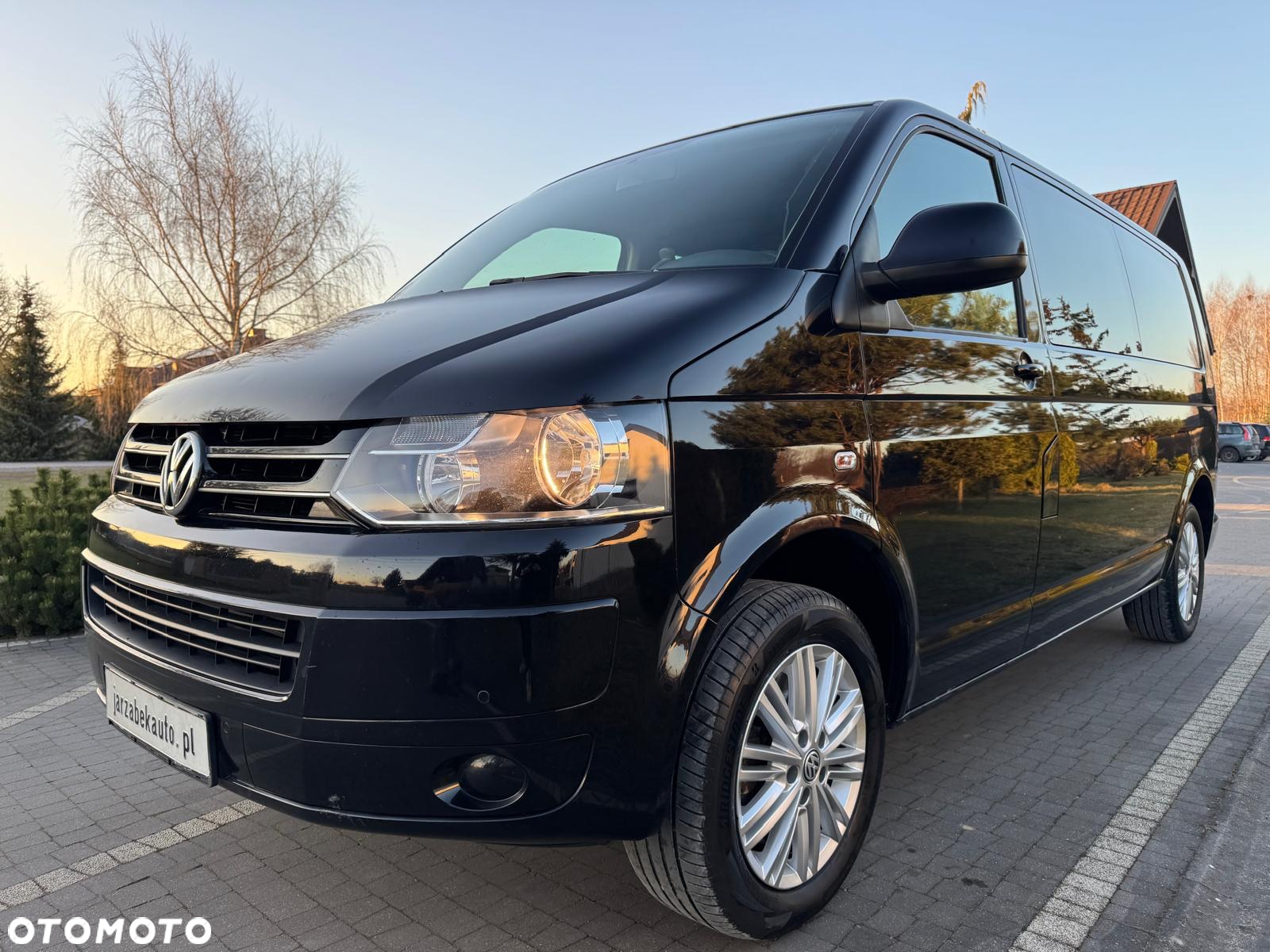 Volkswagen Caravelle - 34