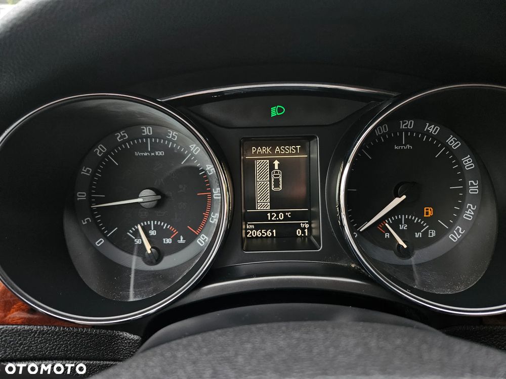 Skoda Superb 2.0 TDI 4x4 Elegance - 38