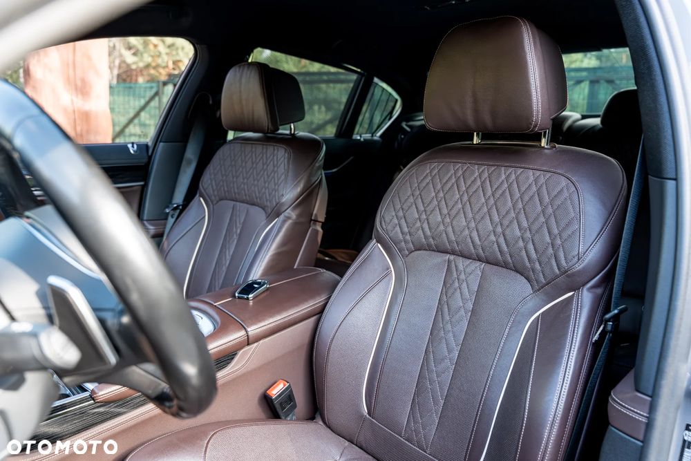 BMW Seria 7 750Ld xDrive sport - 22