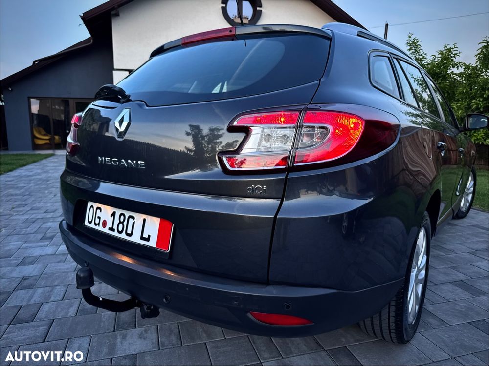 Renault Megane ENERGY dCi 110 Start & Stop LIMITED - 32