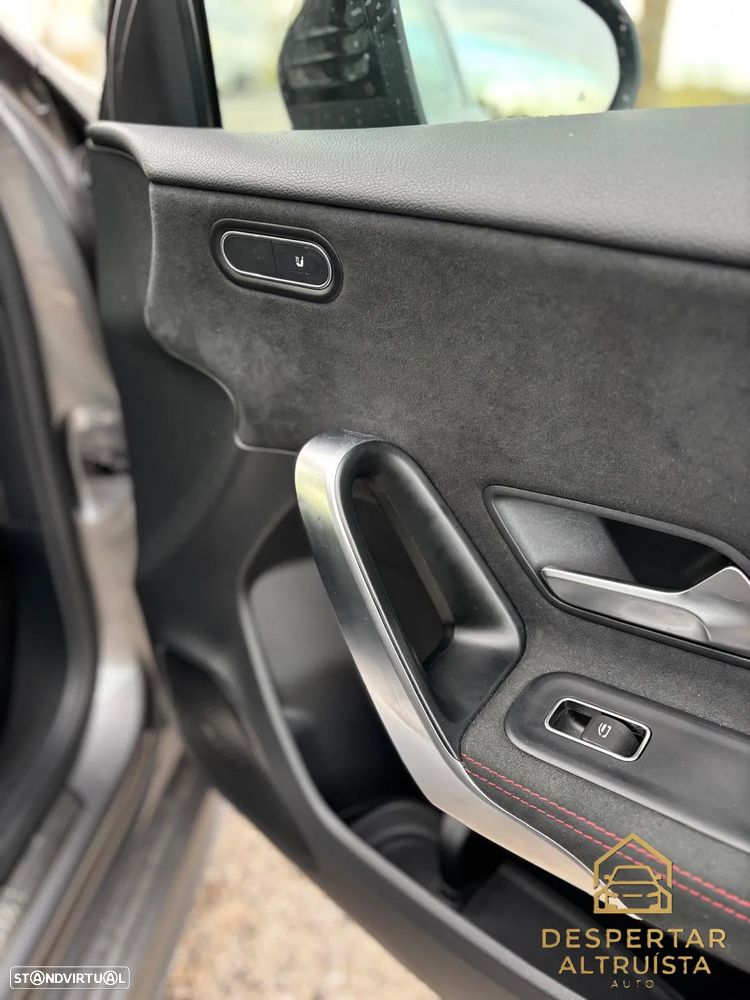Mercedes-Benz A 250 e 8G-DCT AMG Line - 13