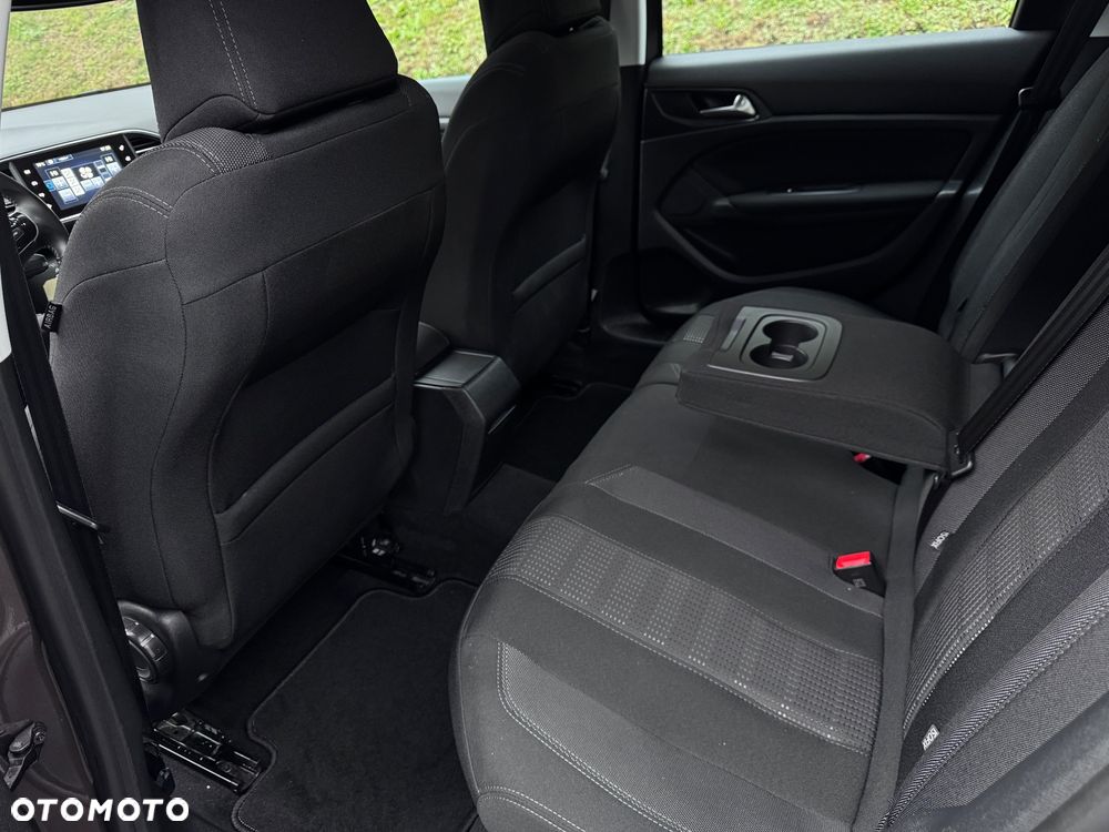 Peugeot 308 1.2 PureTech Allure S&S - 19