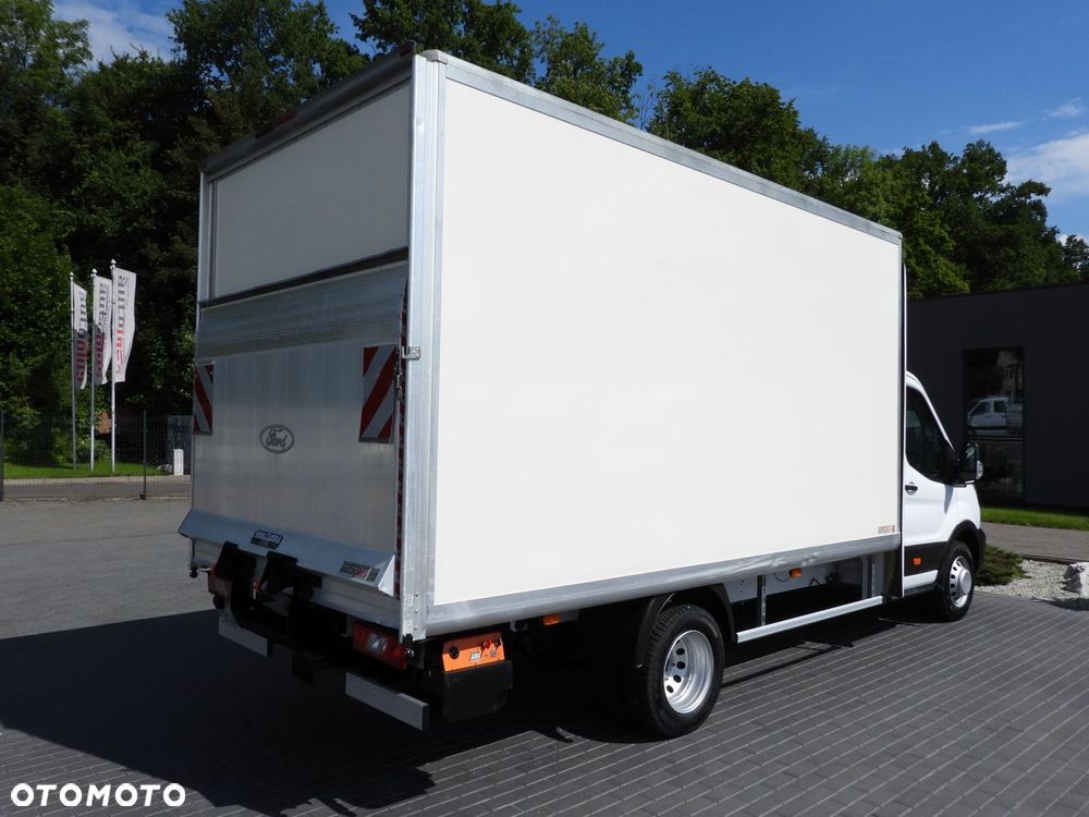 Ford TRANSIT KONTENER WINDA 8 PALET TEMPOMAT LEDY BLIŹNIACZE KOŁA KLIMATYZACJA  130KM - 13