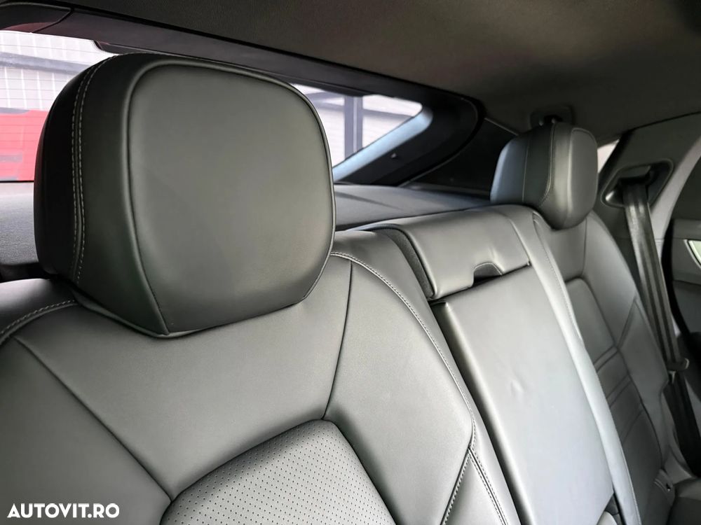 Porsche Cayenne Coupe Standard - 30