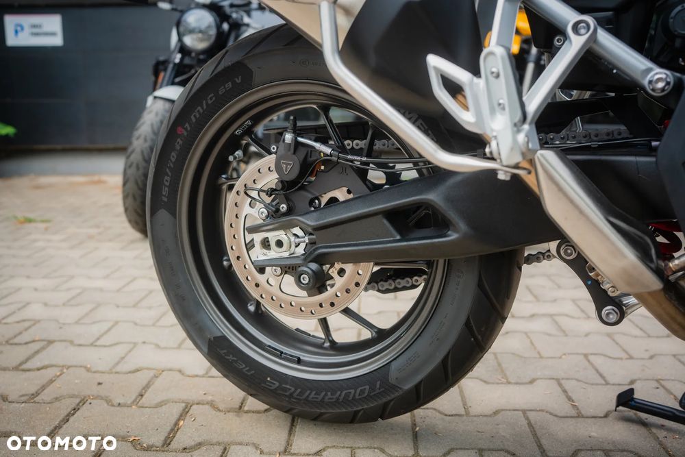 Triumph Tiger - 24