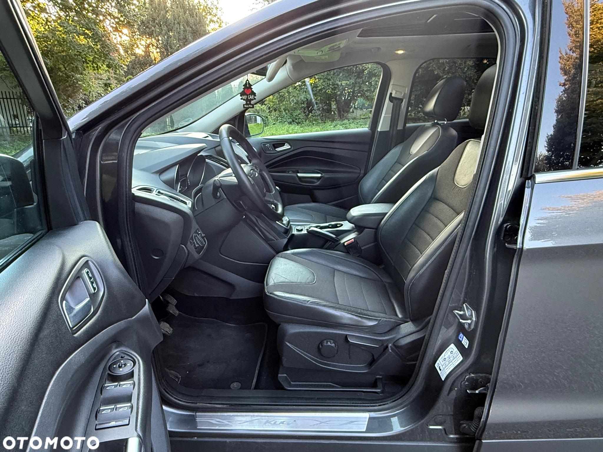 Ford Kuga 2.0 TDCi 4WD Titanium - 12