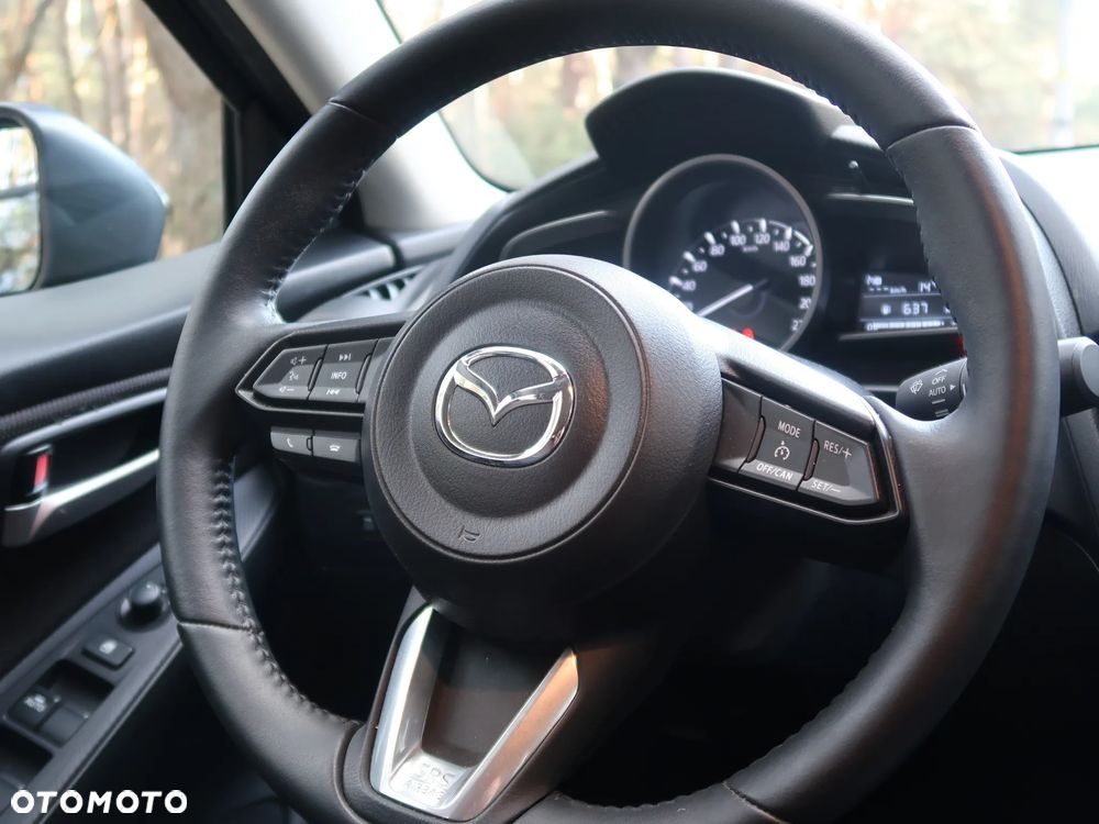 Mazda 2 - 8
