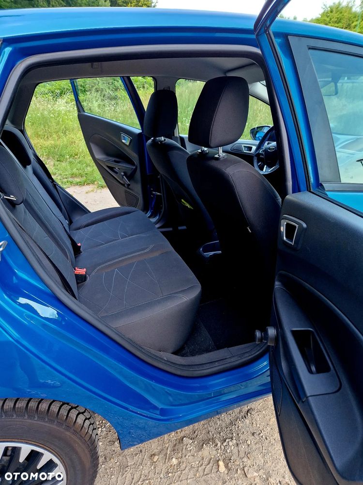 Ford Fiesta 1.25 Ambiente EU5 - 19