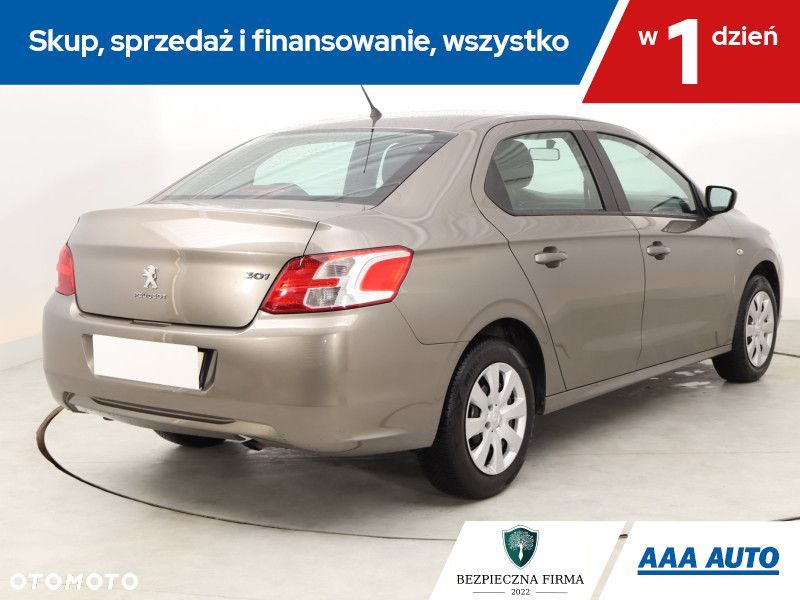 Peugeot 301 - 7