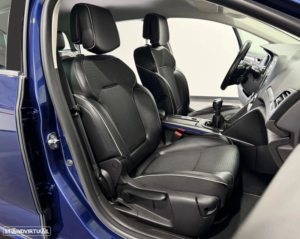 Renault Mégane Sport Tourer 1.5 Blue dCi Bose Edition - 38