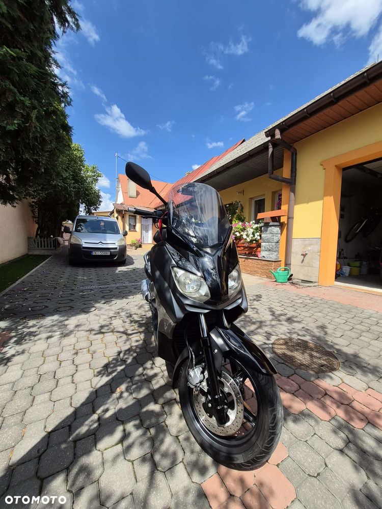 Yamaha X-max - 9