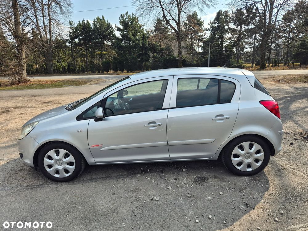 Opel Corsa 1.2 16V Edition - 3