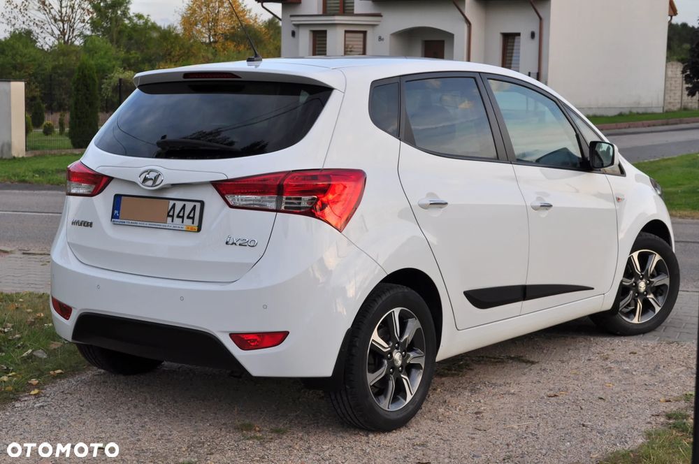 Hyundai ix20 1.6 Premium - 28