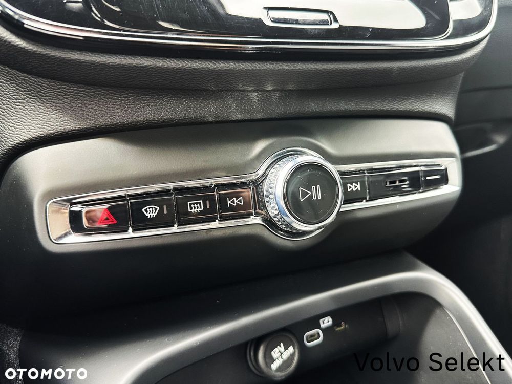 Volvo XC 40 - 20