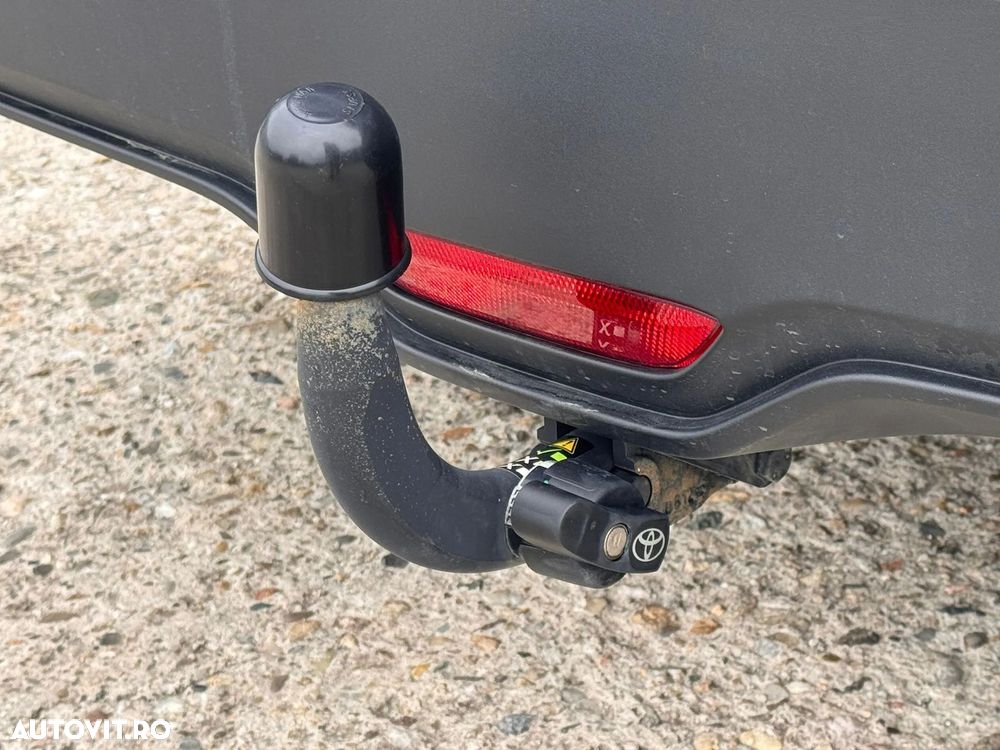 Toyota C-HR 1.8 HSD 122 CP 4x2 CVT Cult - 3