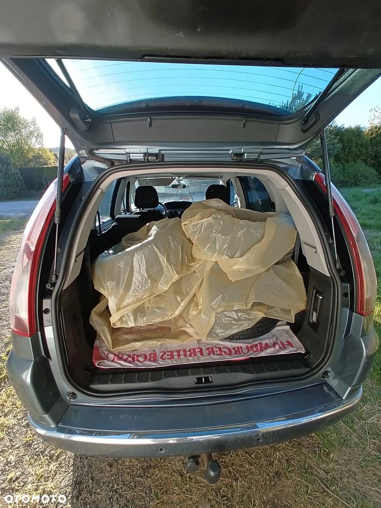 Citroën C4 Picasso - 11