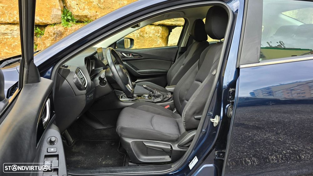 Mazda 3 Hatchback - 29