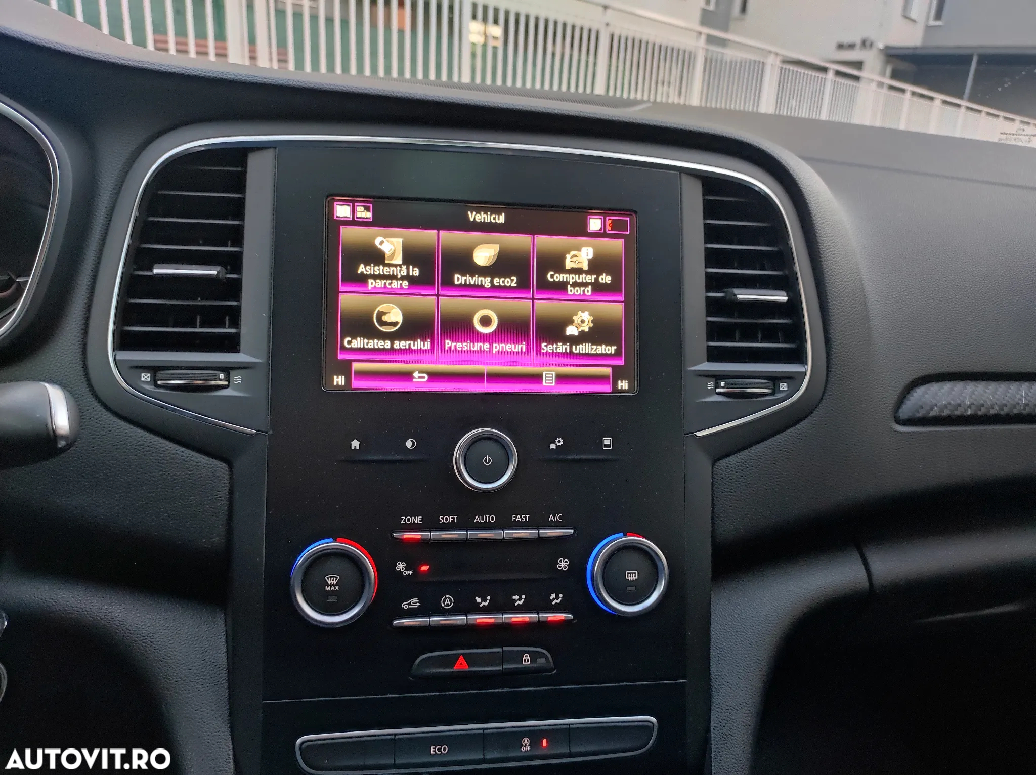 Renault Megane BLUE dCi 115 ZEN - 23