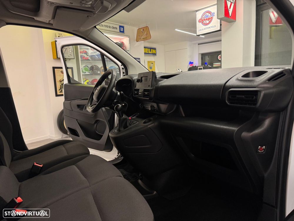 Toyota Proace City - 18