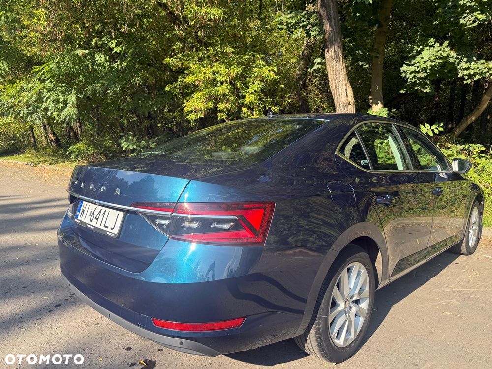 Skoda Superb 2.0 TSI Ambition DSG - 8