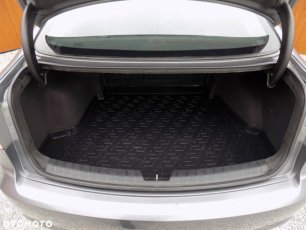 Hyundai i40 2.0 Premium - 20