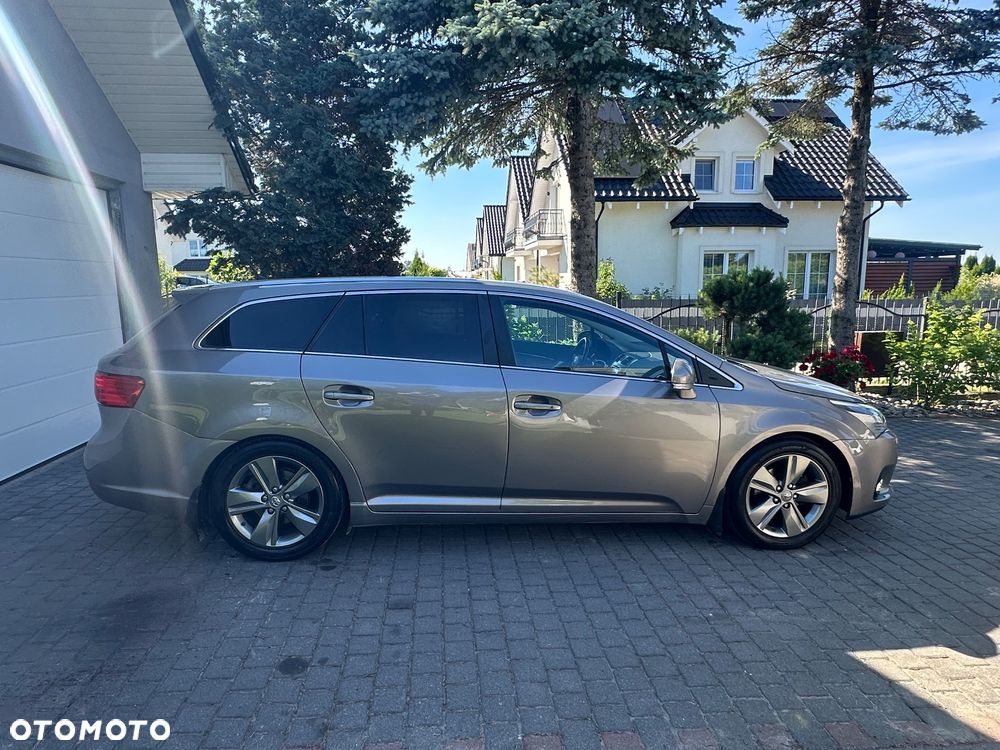 Toyota Avensis 1.8 Comfort - 7