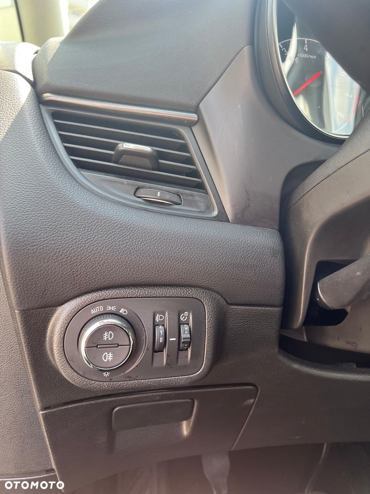 Opel Zafira - 26