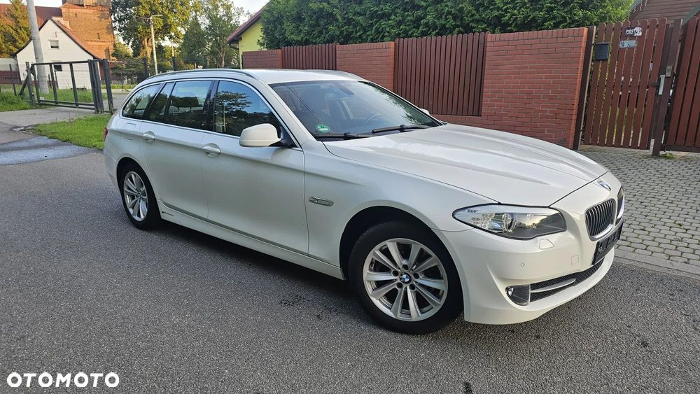 BMW Seria 5 520d - 14