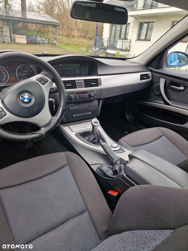 BMW Seria 3 320d DPF - 16