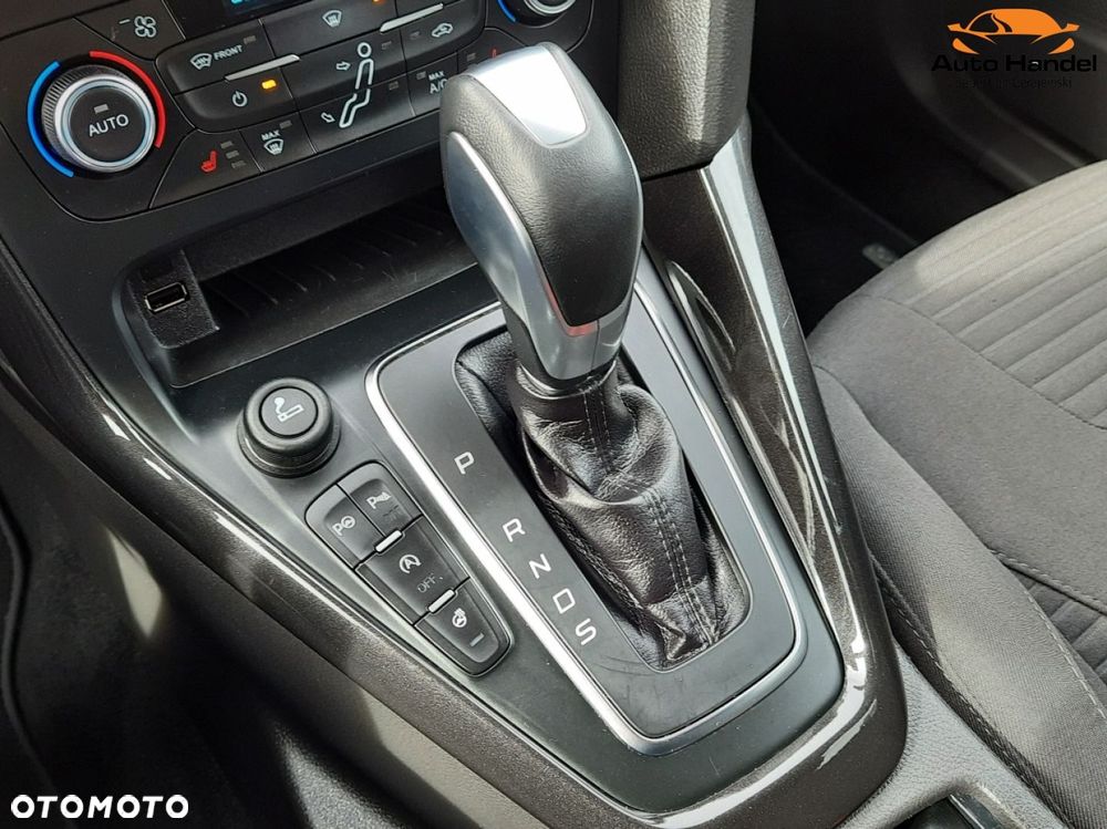 Ford Focus 1.5 EcoBoost STart-Stopp-System TITANIUM - 31