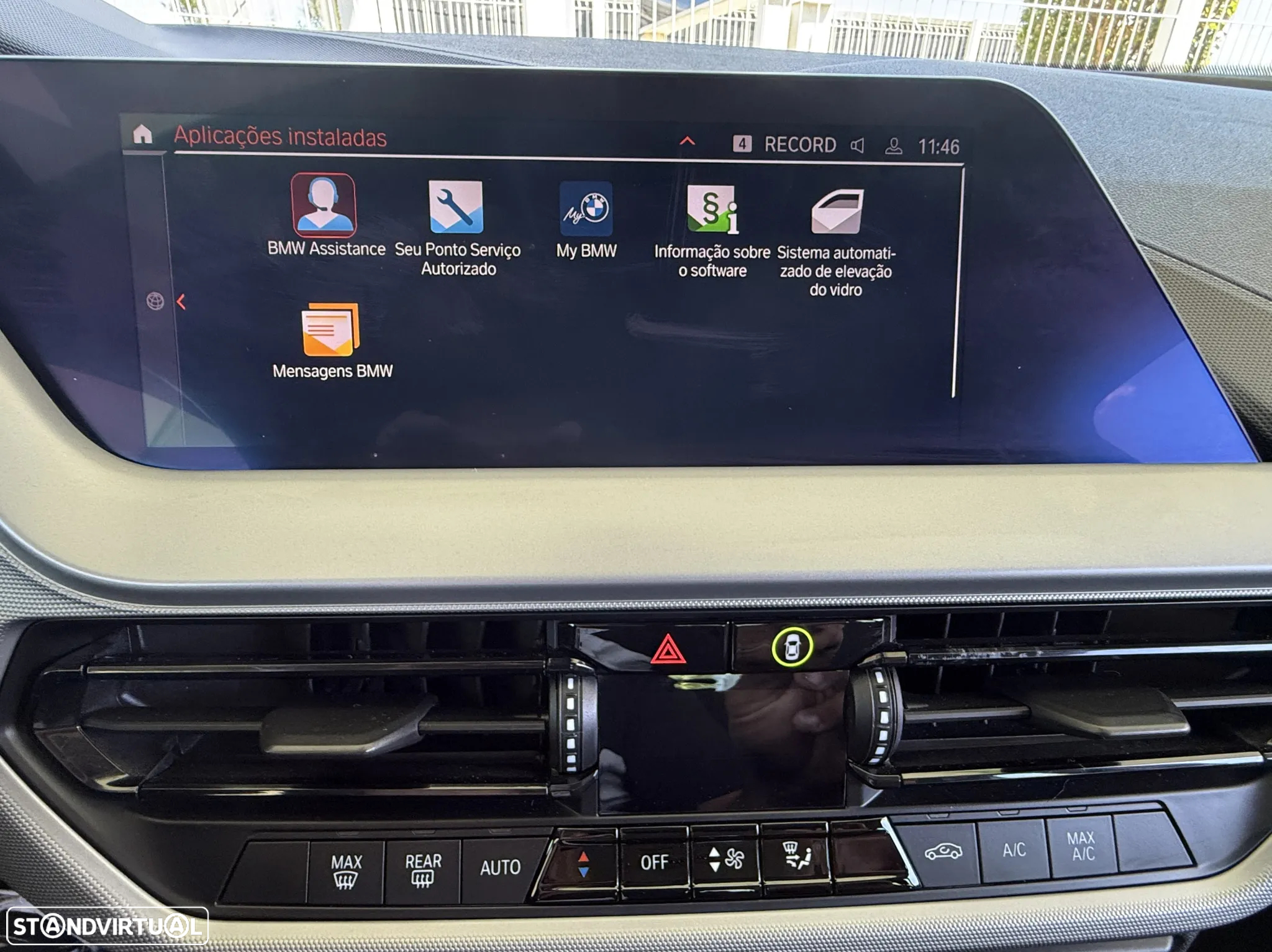 BMW 116 d Pack Color Vision Auto - 39