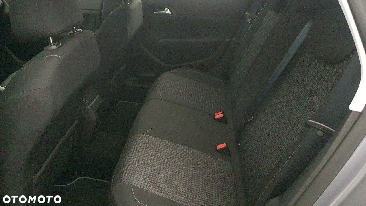 Peugeot 308 - 22