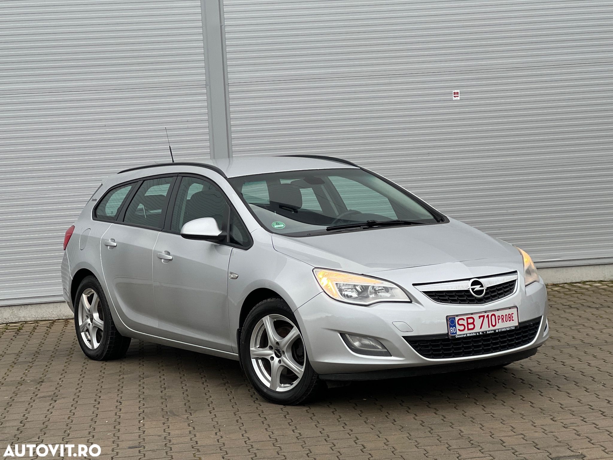 Opel Astra 1.7 CDTI DPF Sports Tourer Exklusiv - 1