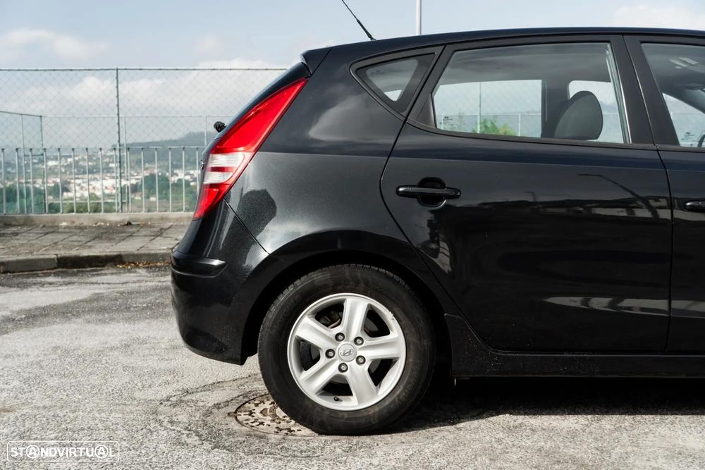 Hyundai i30 1.6 CRDi Blue Comfort - 37