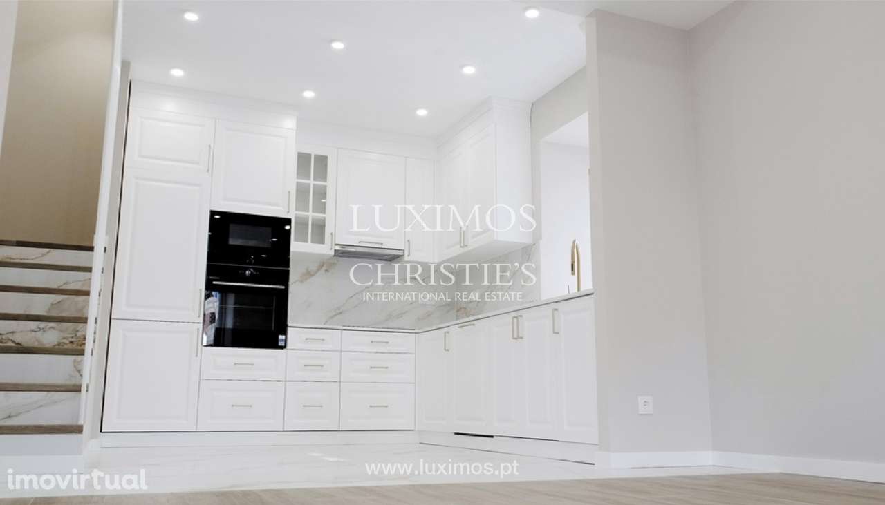 Moradia V3 renovada com terraço para venda em Lagoa, Algarve - Grande imagem: 4/20