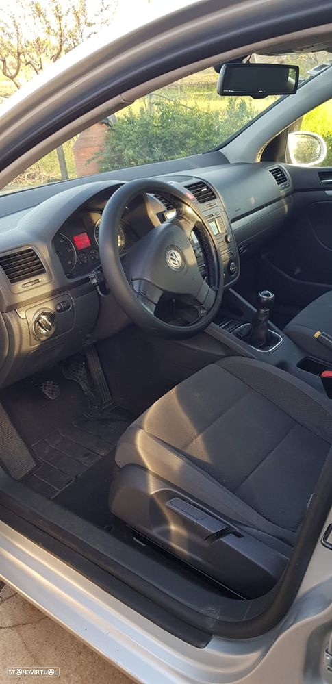 VW Golf 1.9 TDi DPF Comfortline - 11
