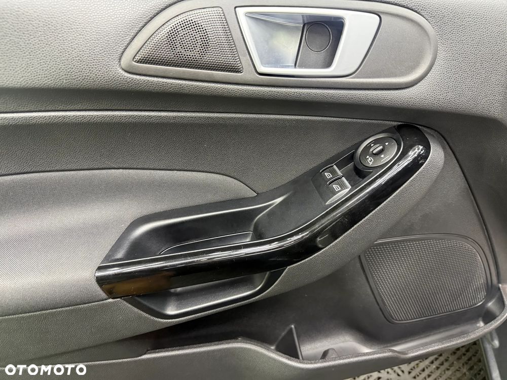 Ford Fiesta - 7