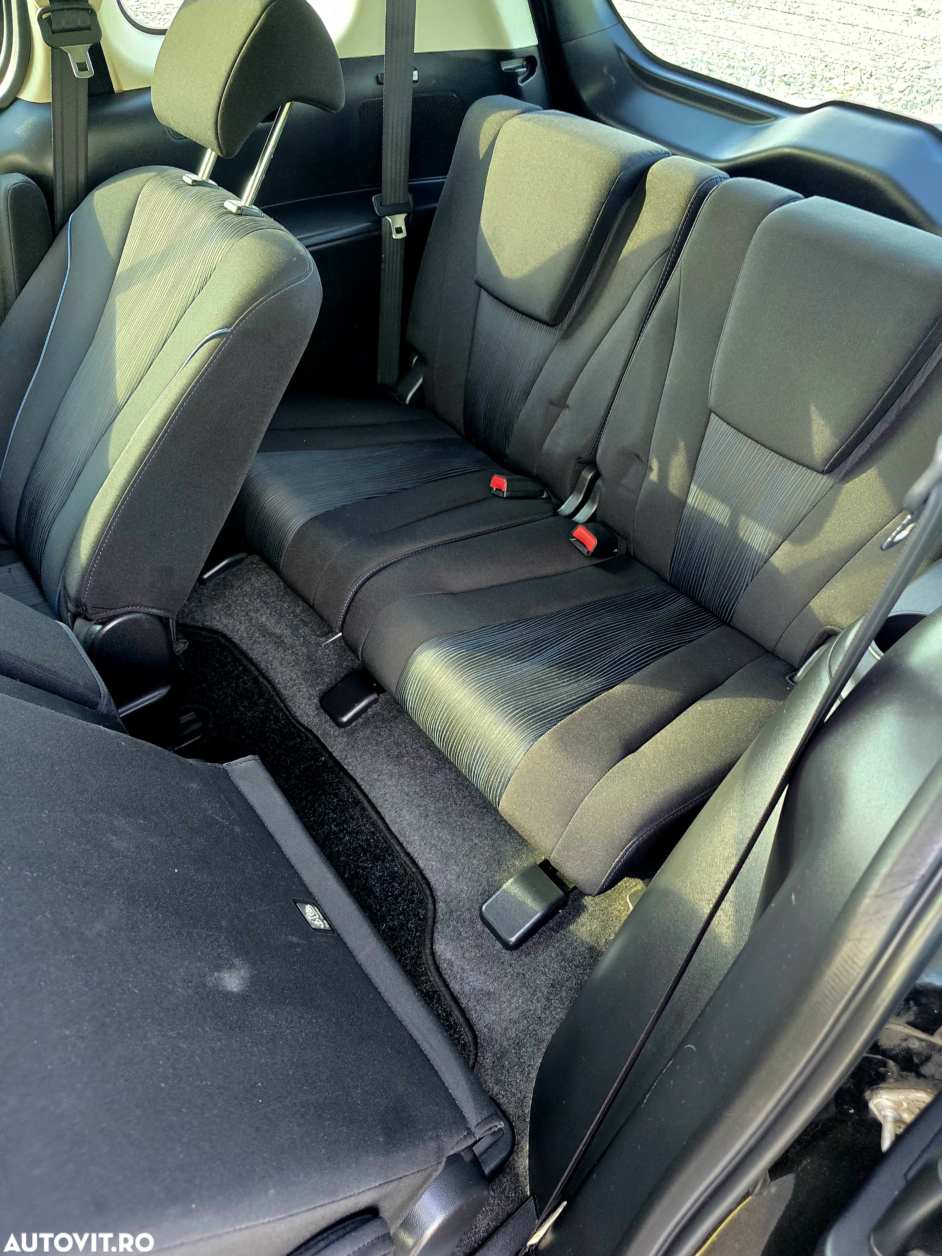Mazda 5 - 17