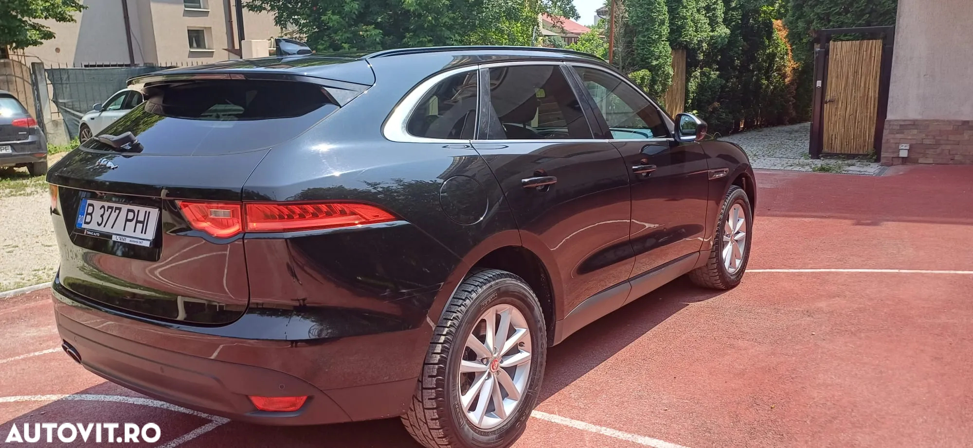 Jaguar F-Pace 20d AWD Portfolio - 4