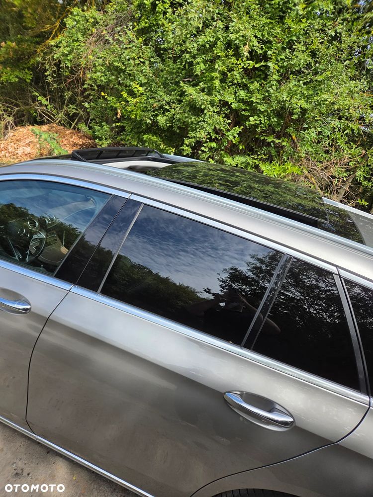 Mercedes-Benz Klasa E 200 d Exclusive - 3
