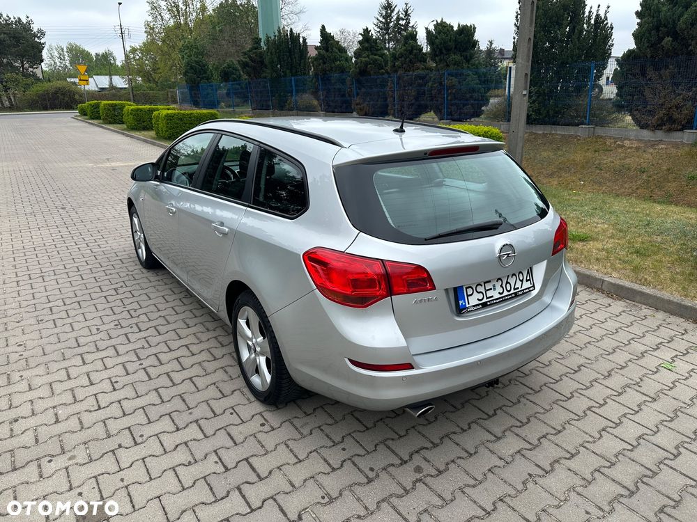 Opel Astra 1.4 T Sport - 10
