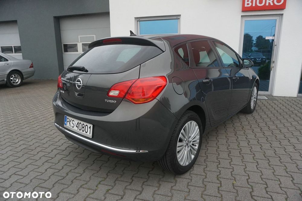 Opel Astra 1.4 Turbo - 4