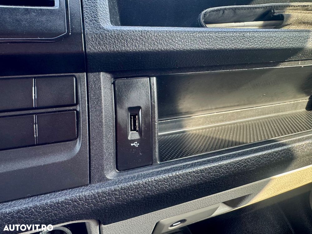 Volkswagen Caravelle KR Comfortline DSG - 27