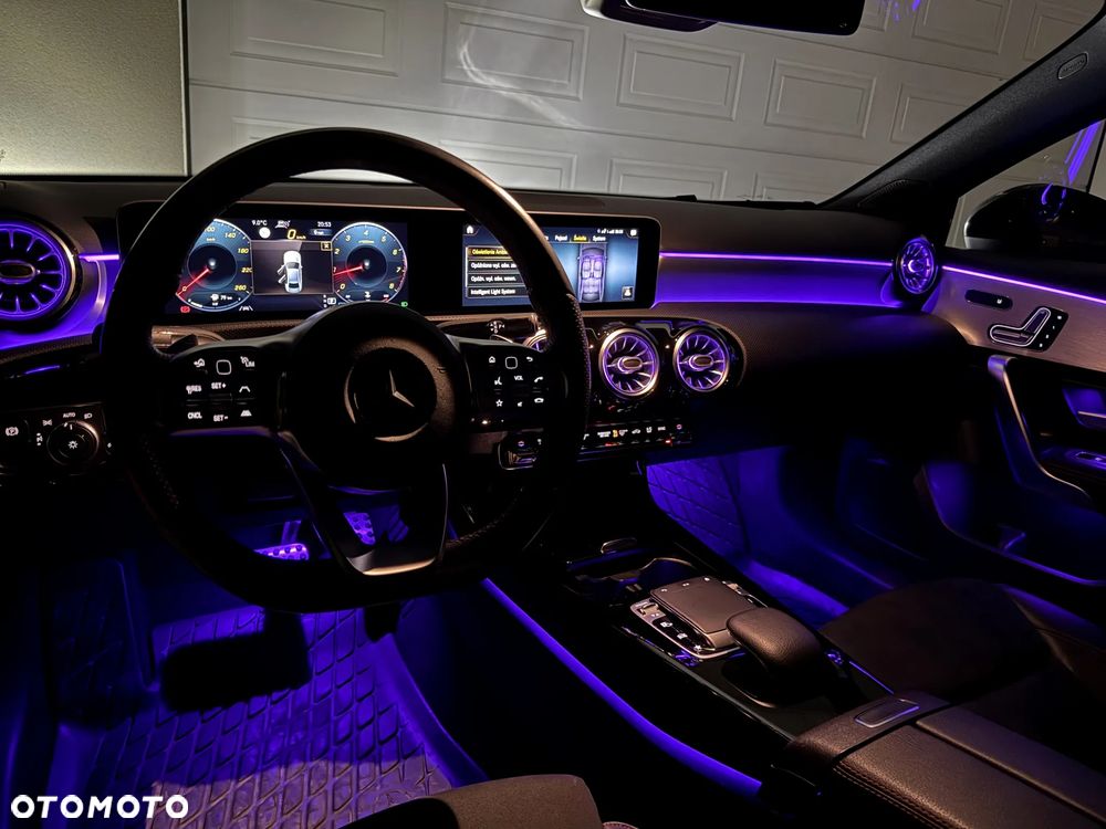 Mercedes-Benz Klasa A 250 4Matic 7G-DCT AMG Line - 23