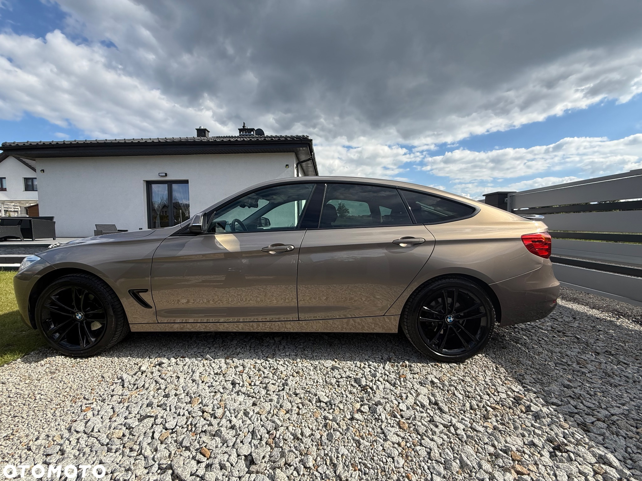 BMW 3GT - 3
