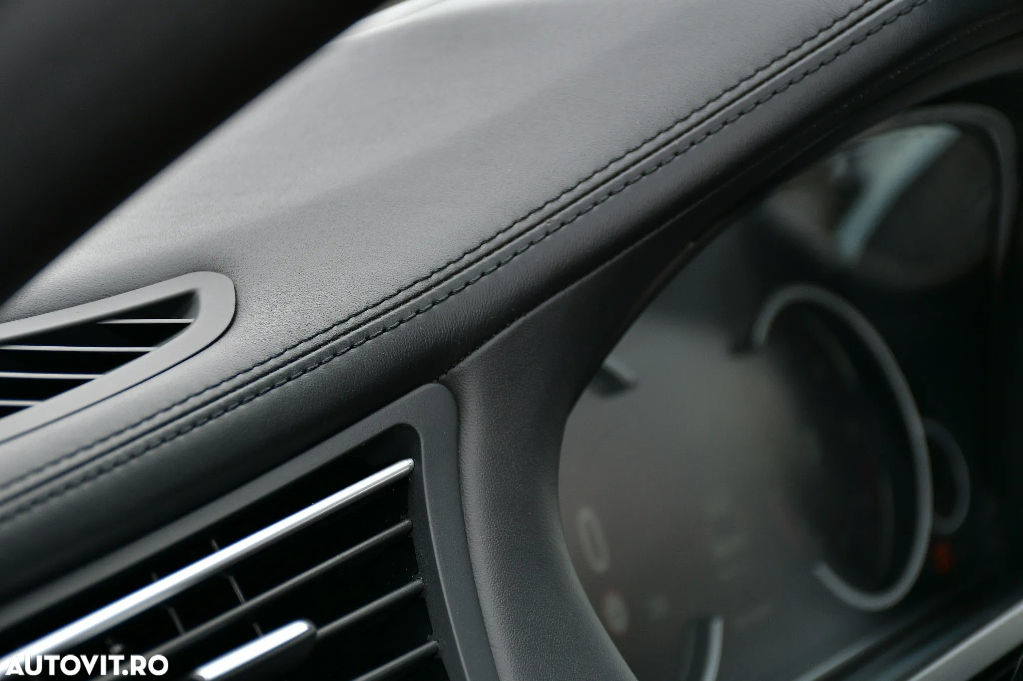 BMW Seria 7 750d xDrive - 33