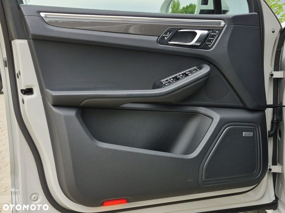 Porsche Macan - 21
