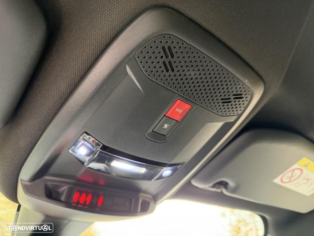 Peugeot e-2008 50 kWh GT - 27