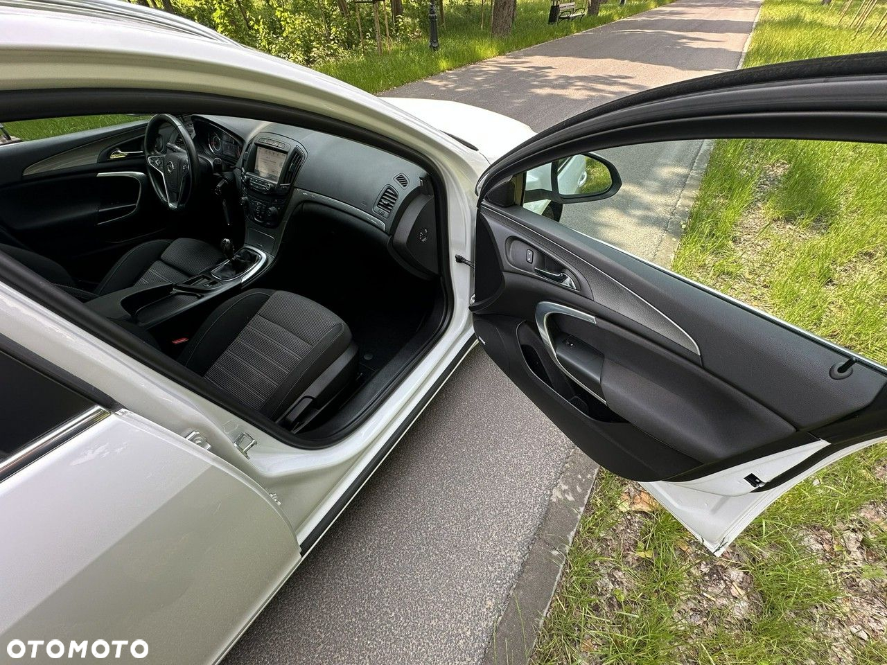 Opel Insignia - 30